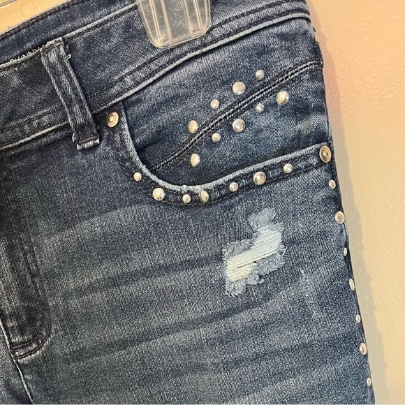 INC International Concepts Distressed Studded Skinny Leg Regular Fit Jeans Sz 6 - Picture 6 of 7